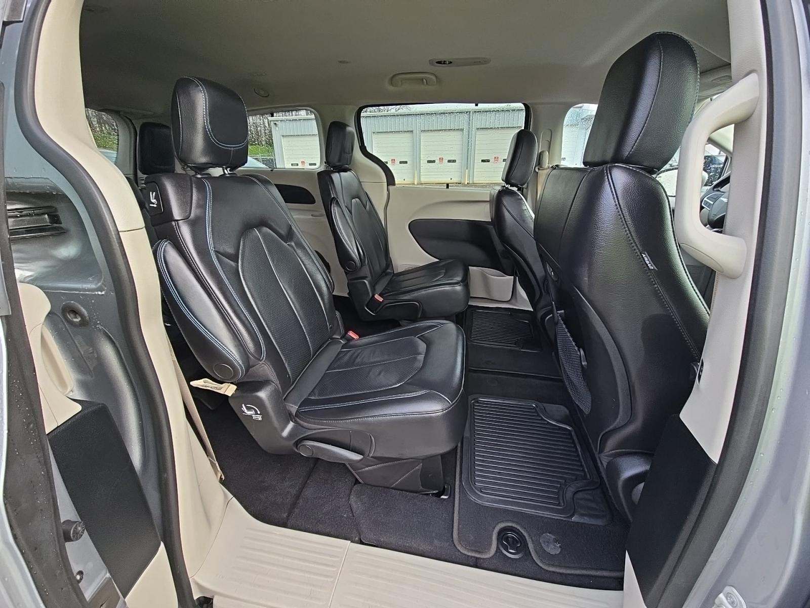 2021 Chrysler Pacifica Touring L FWD