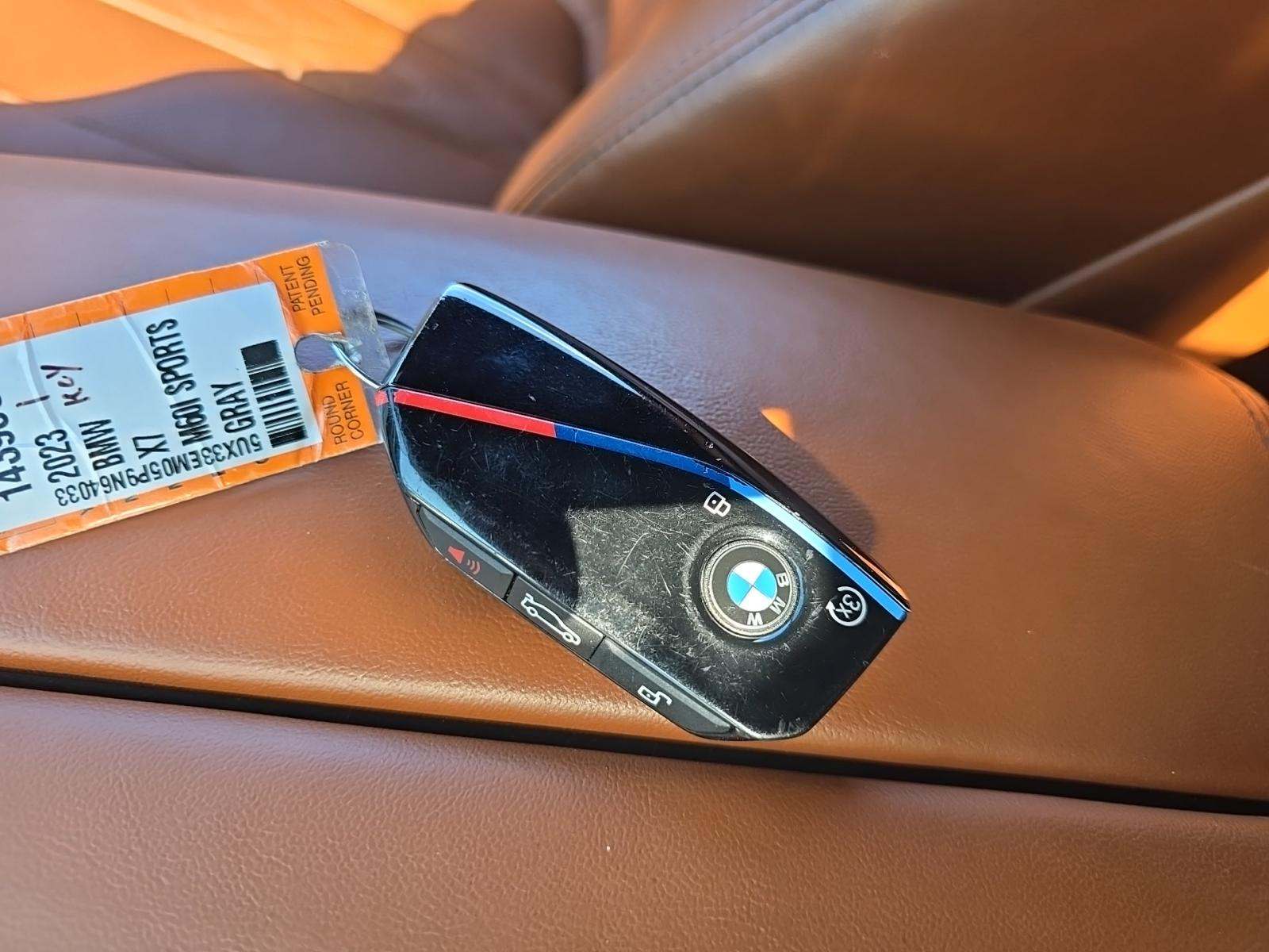 2023 BMW X7 M60i AWD