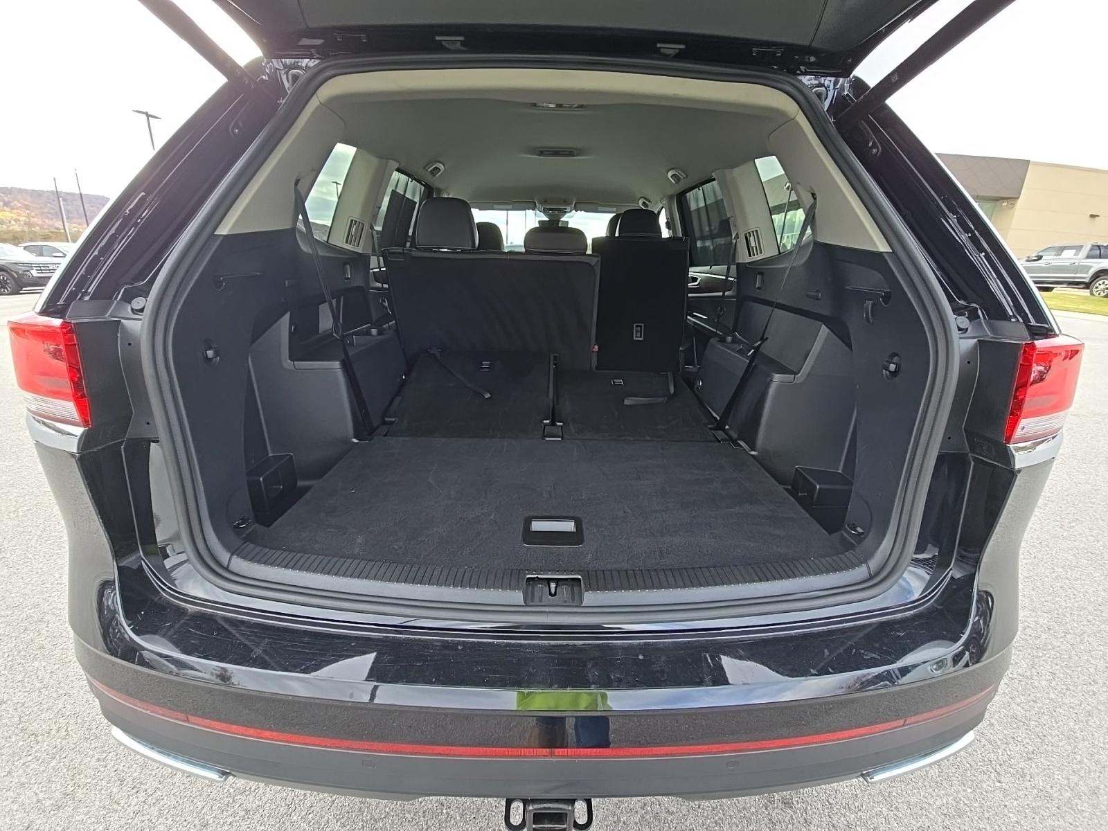 2025 Volkswagen Atlas 2.0T SE FWD