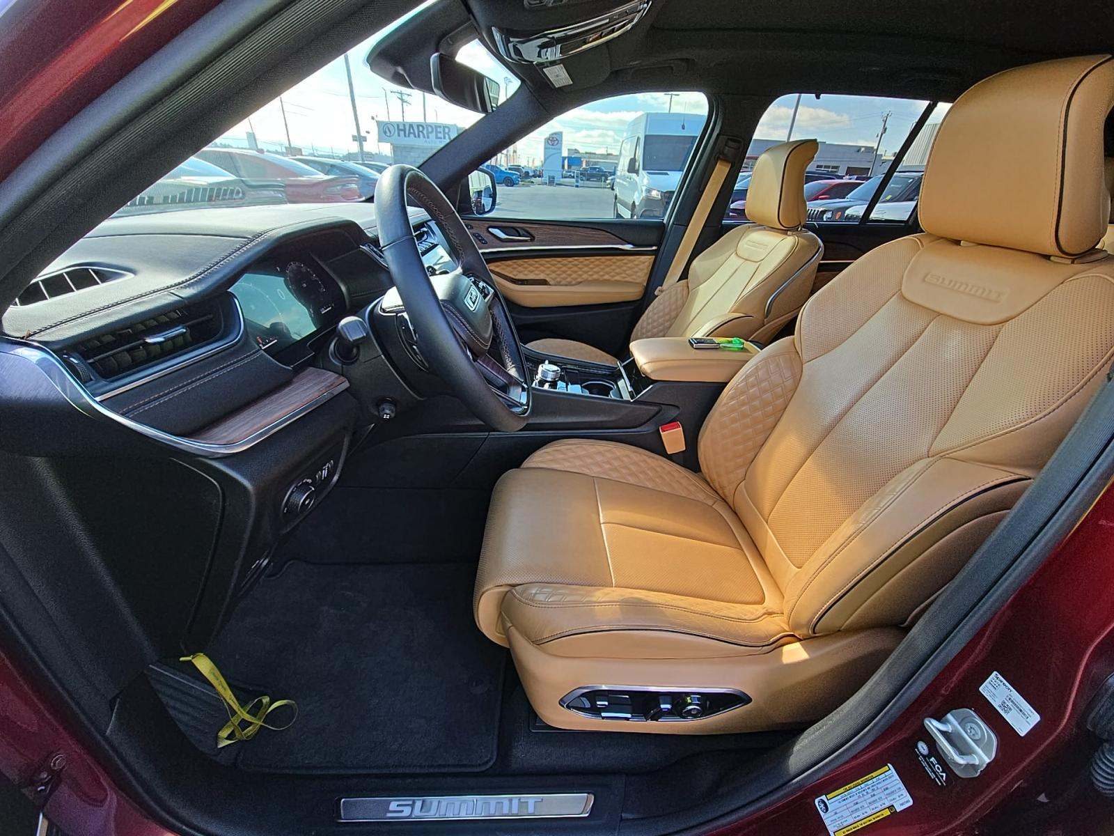 2024 Jeep Grand Cherokee Summit AWD