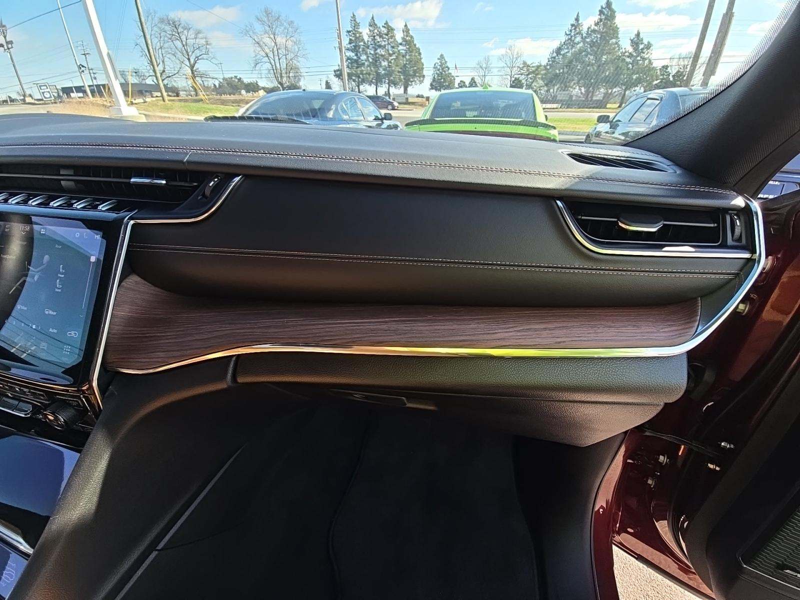 2024 Jeep Grand Cherokee Summit AWD