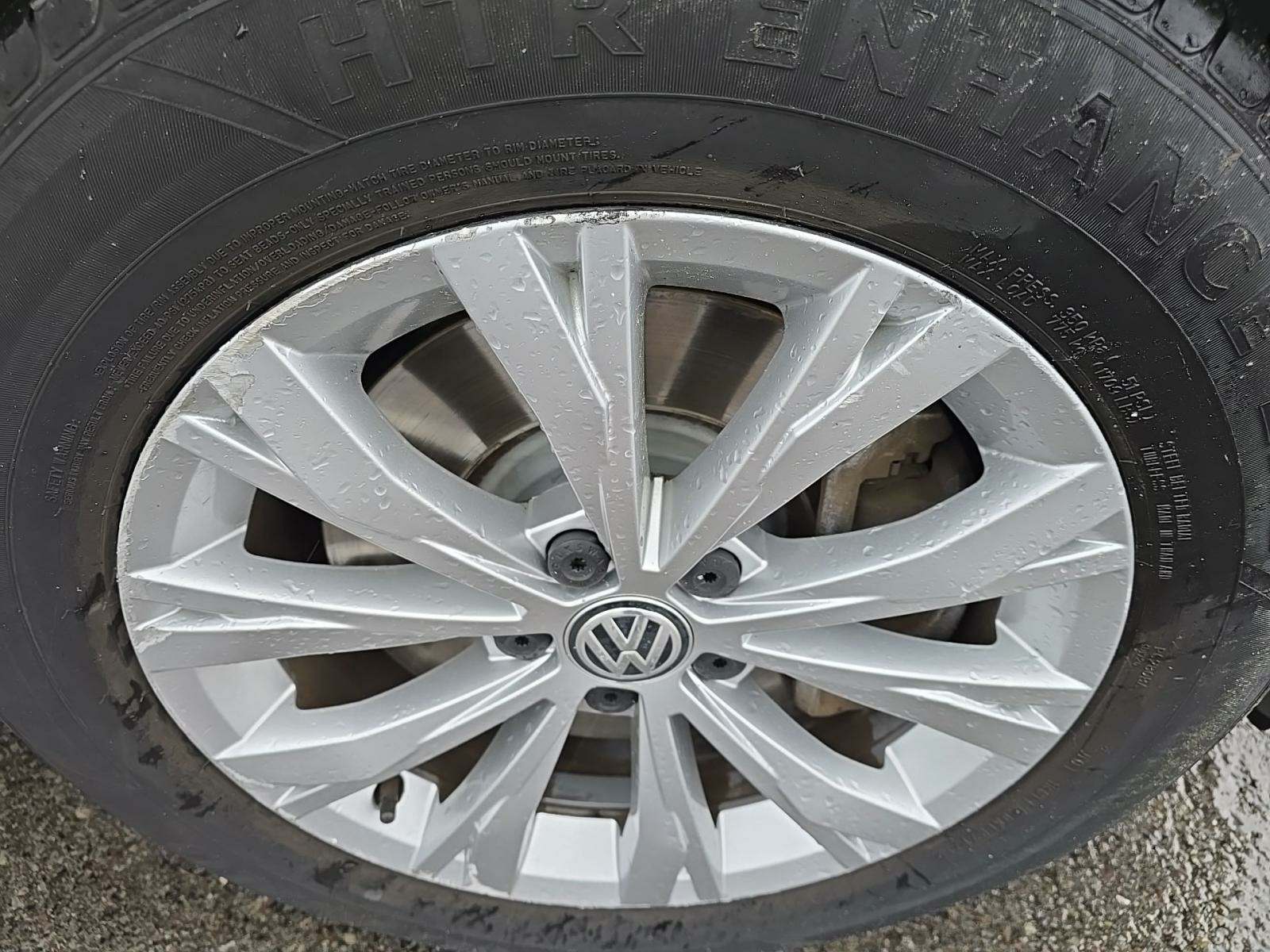 2018 Volkswagen Tiguan 2.0T SE FWD