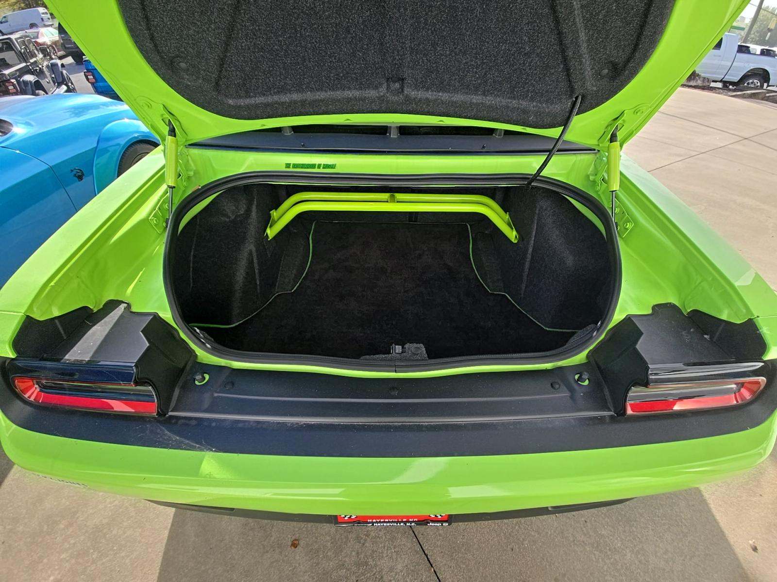 2023 Dodge Challenger R/T RWD