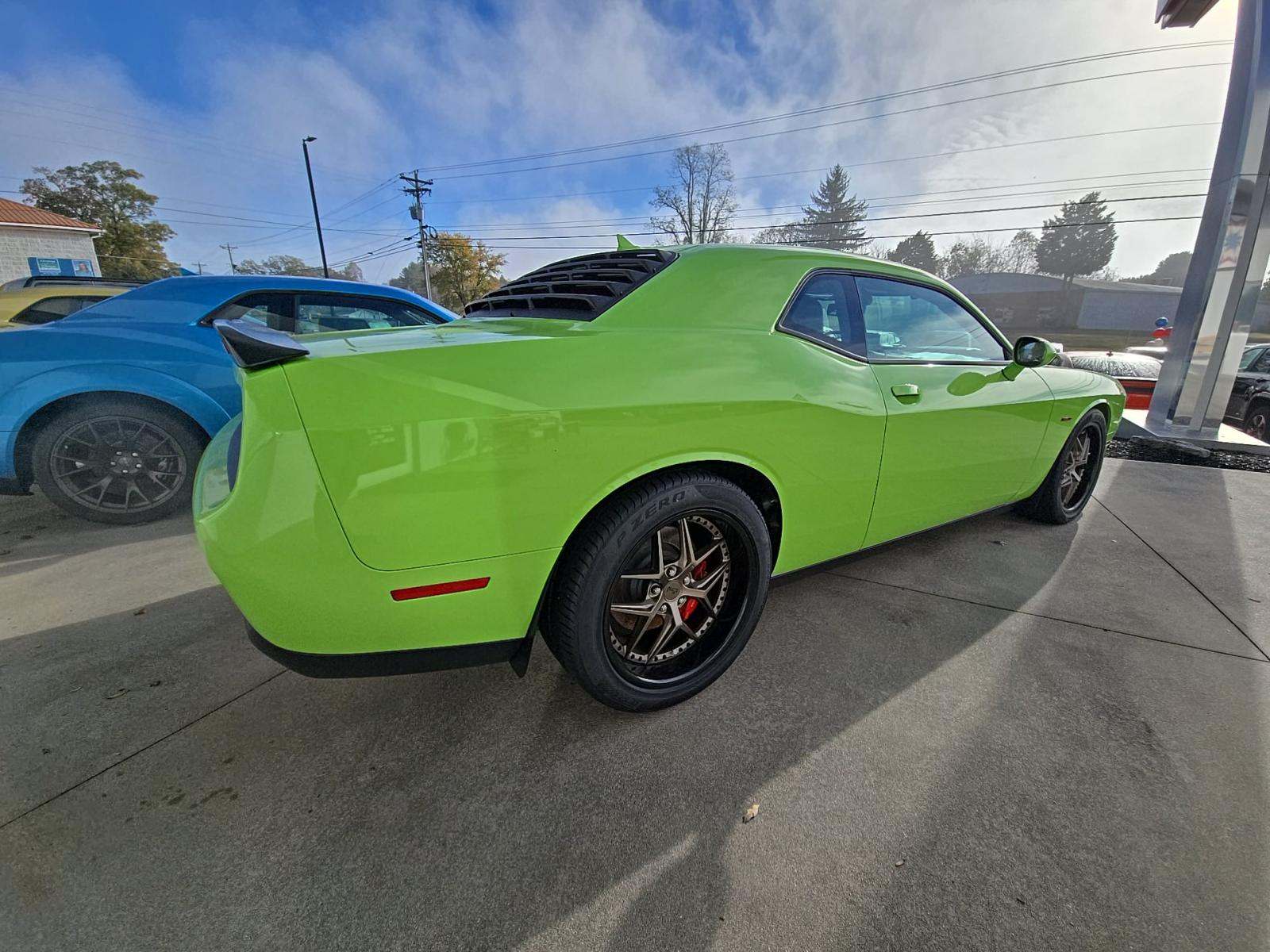 2023 Dodge Challenger R/T RWD
