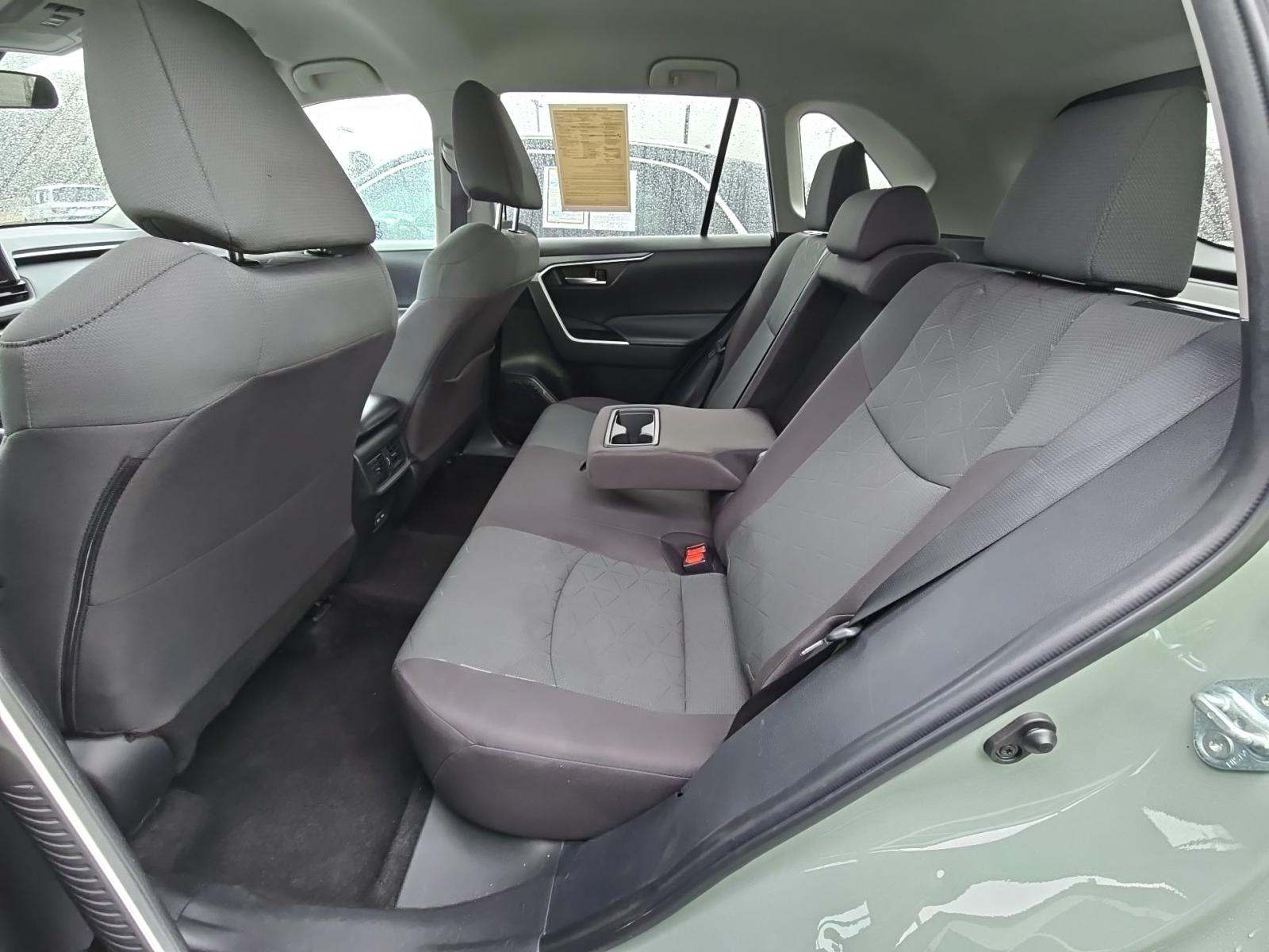 2023 Toyota RAV4 XLE FWD