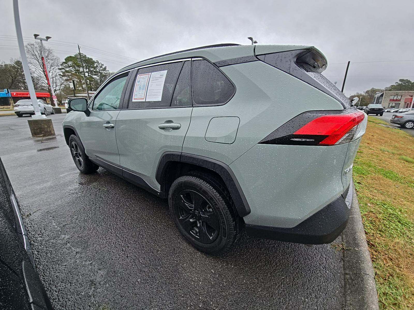 2023 Toyota RAV4 XLE FWD