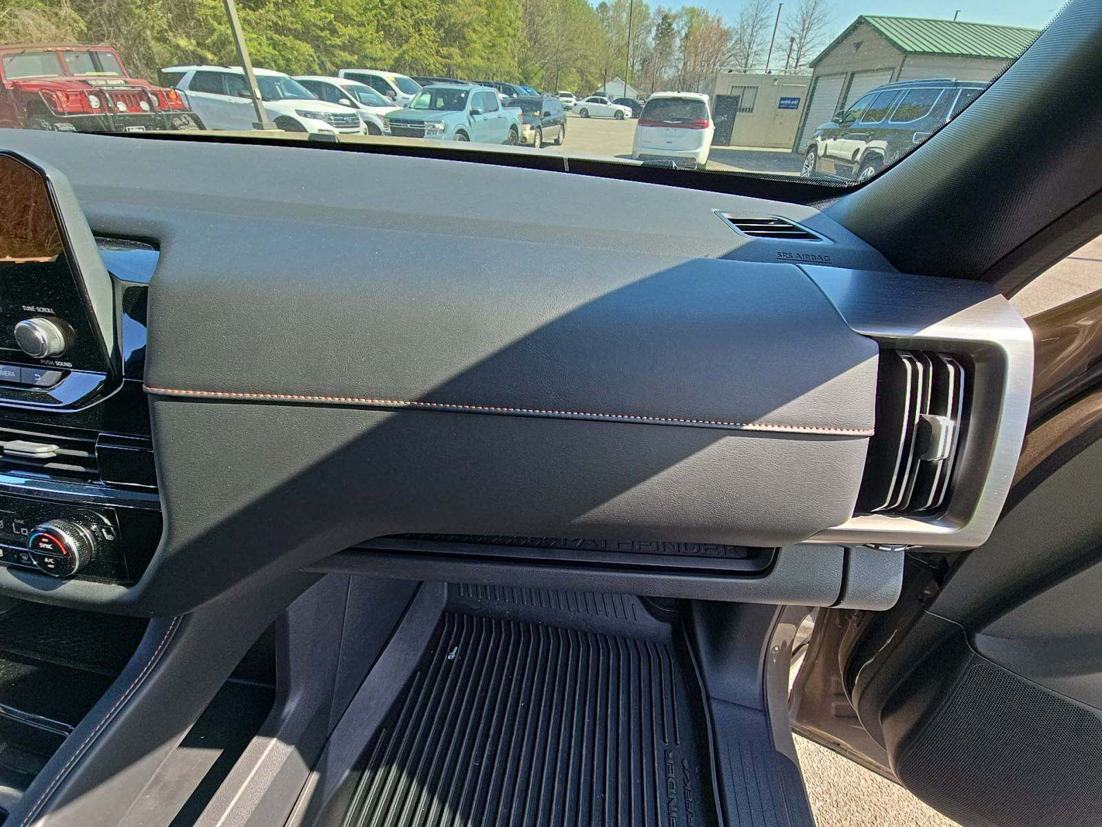 2023 Nissan Pathfinder Rock Creek AWD