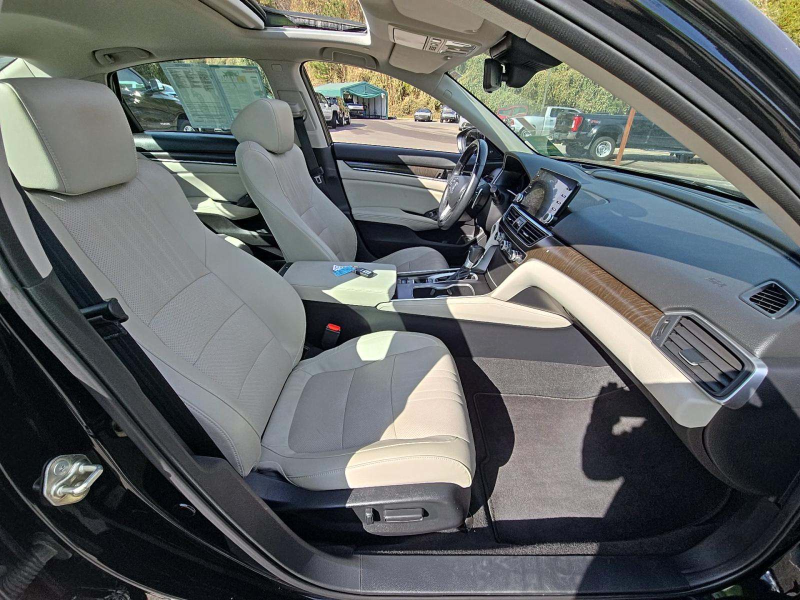 2018 Honda Accord Touring FWD