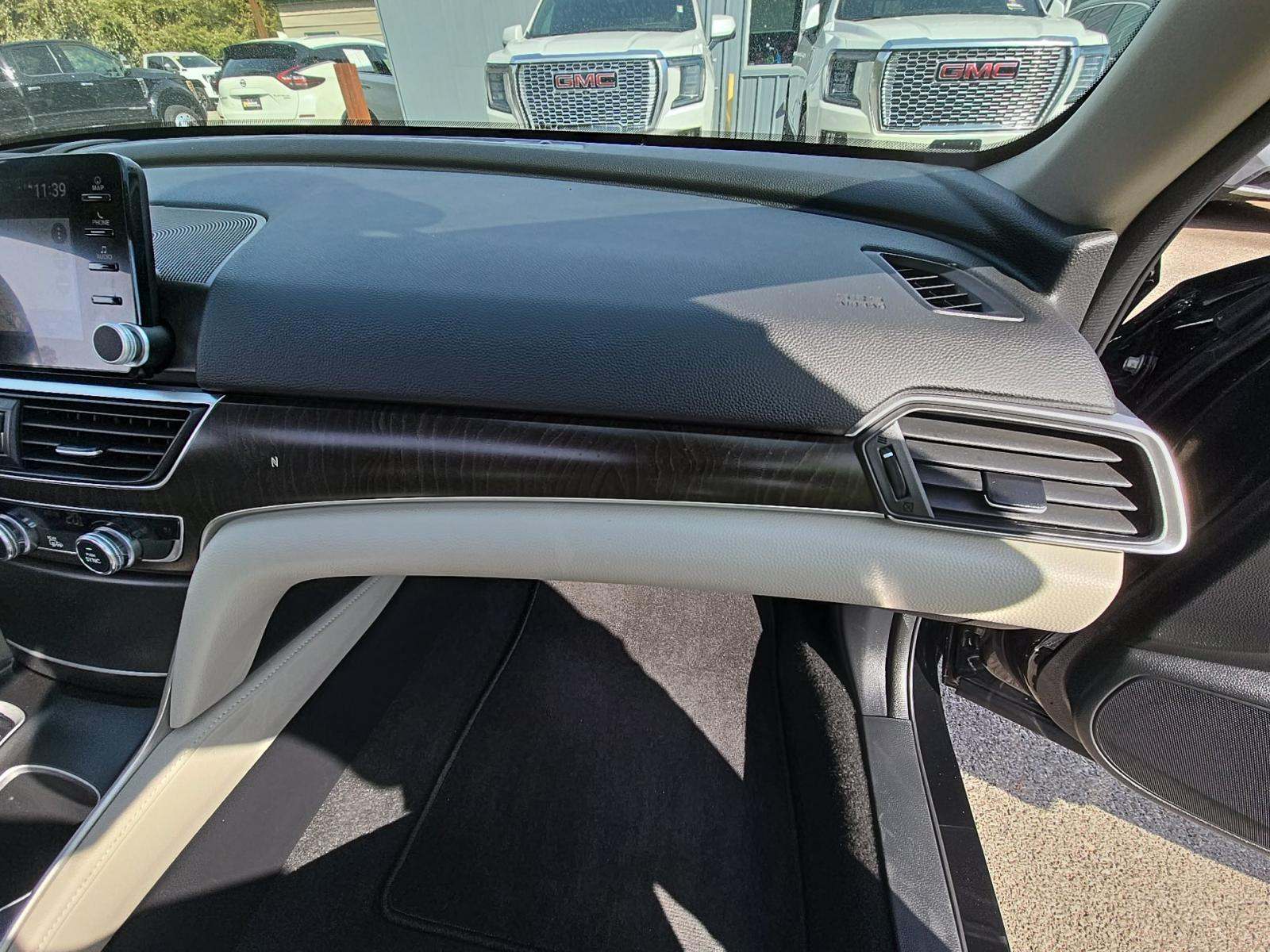 2018 Honda Accord Touring FWD