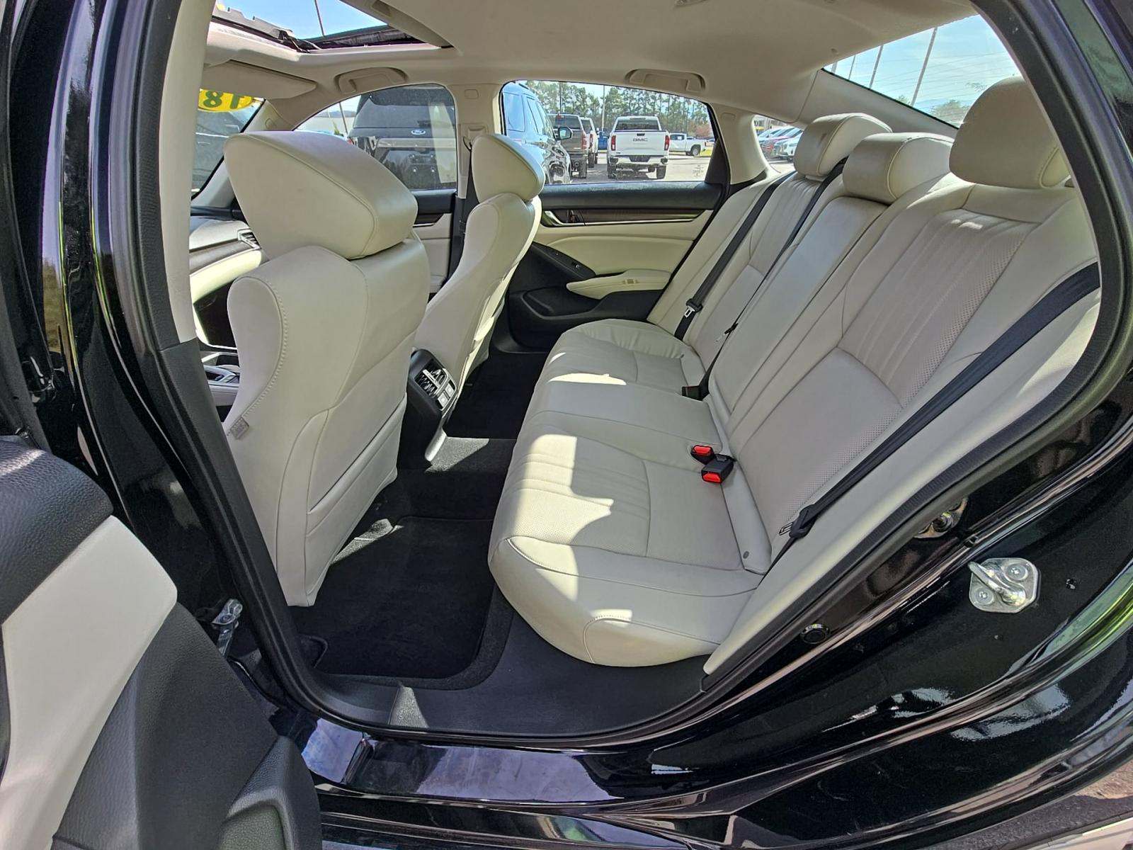 2018 Honda Accord Touring FWD