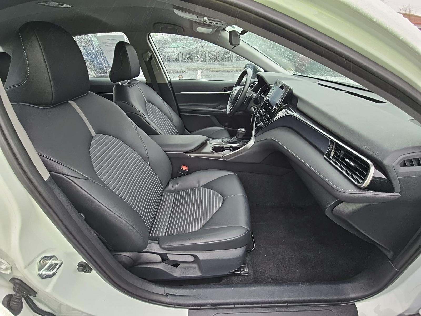 2024 Toyota Camry SE FWD