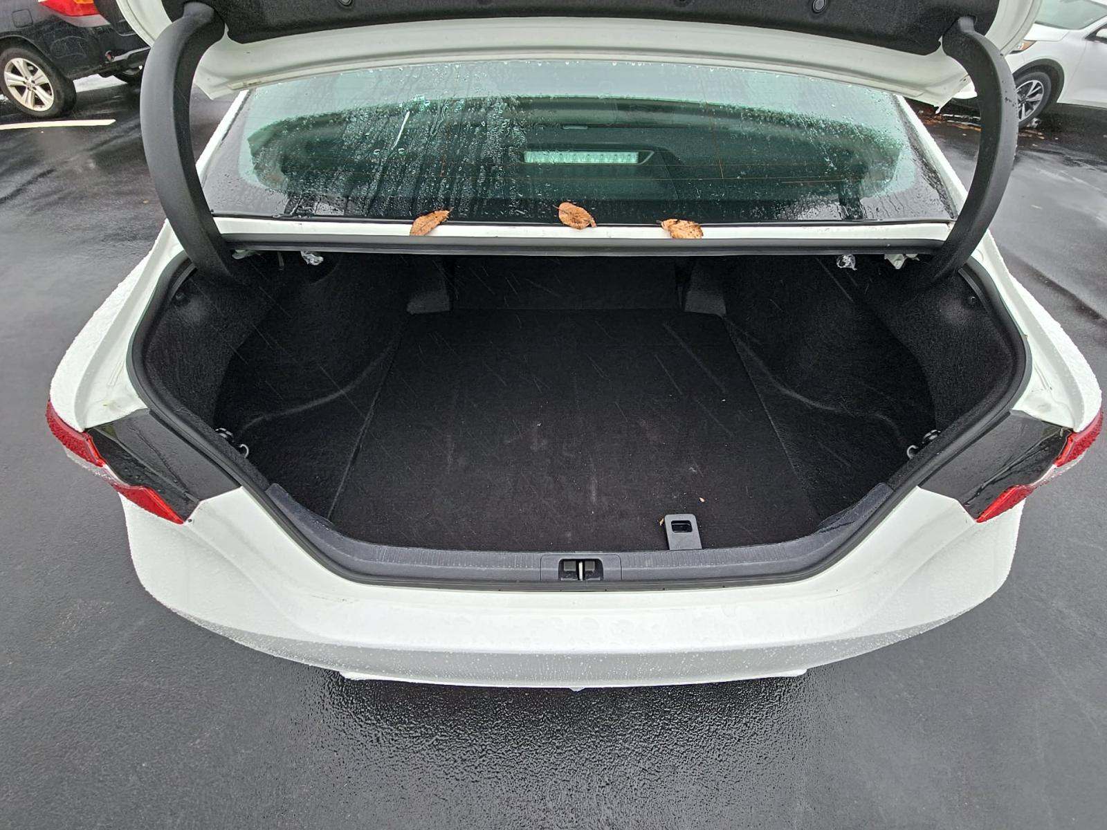 2024 Toyota Camry SE FWD