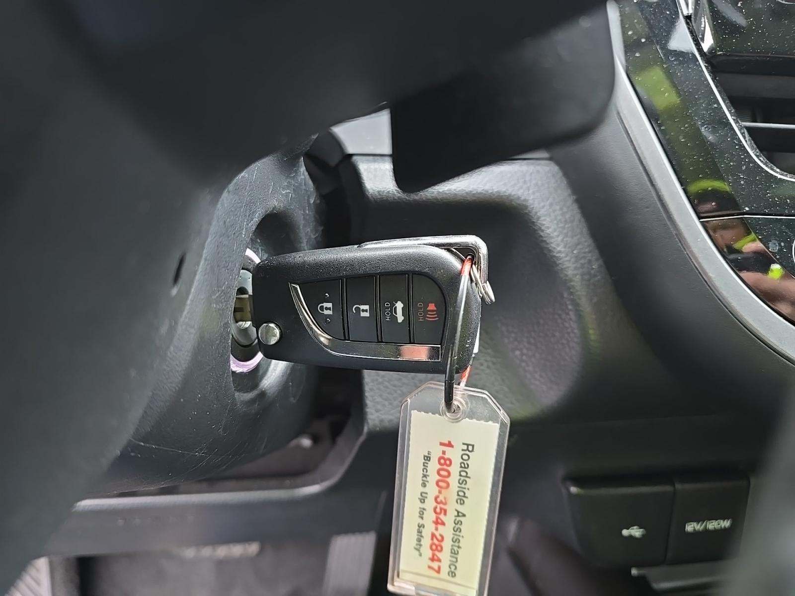 2024 Toyota Camry SE FWD