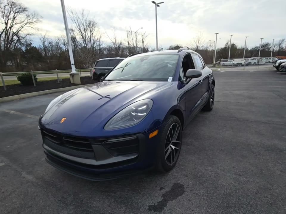 2024 Porsche Macan T AWD