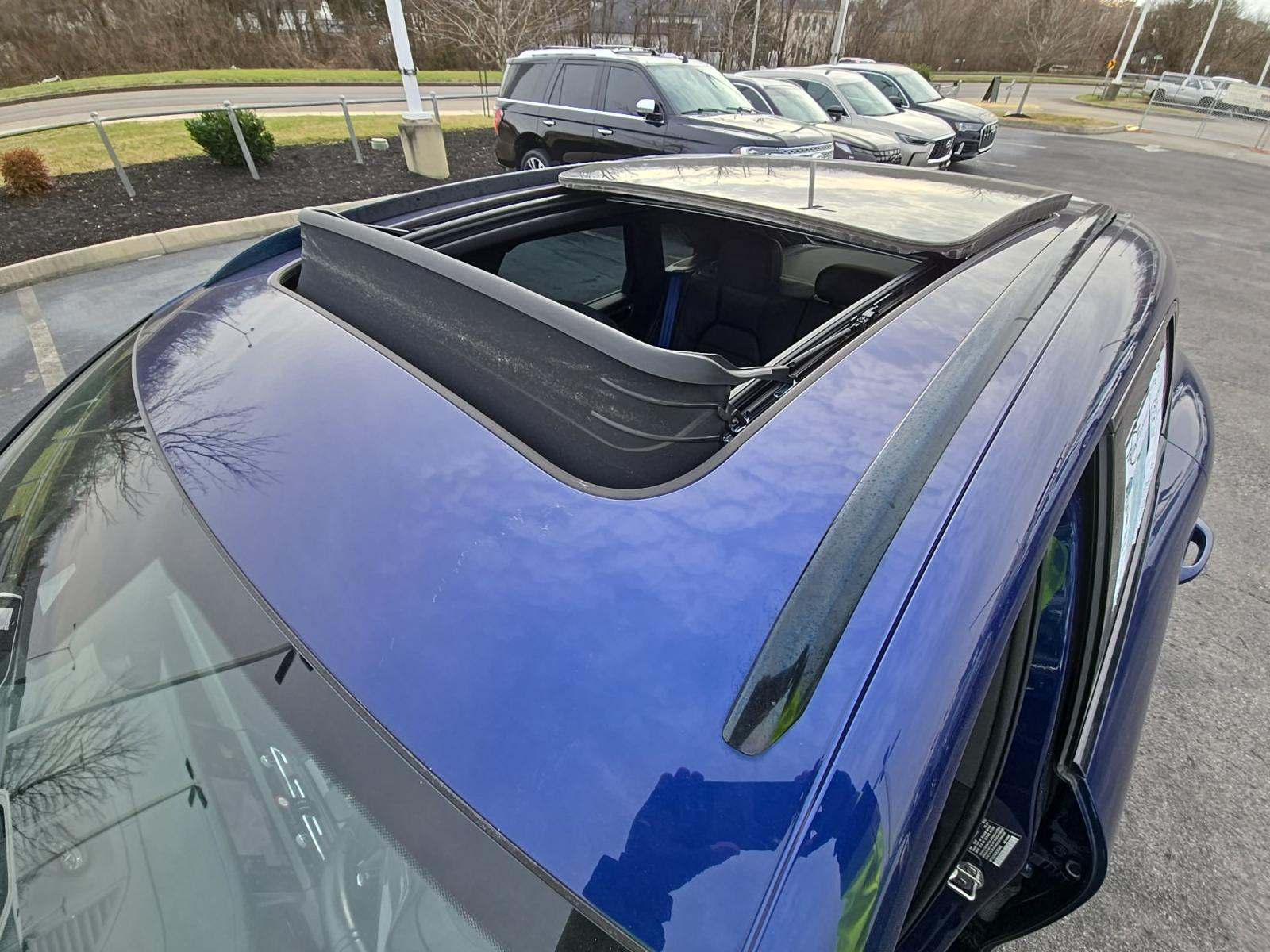 2024 Porsche Macan T AWD