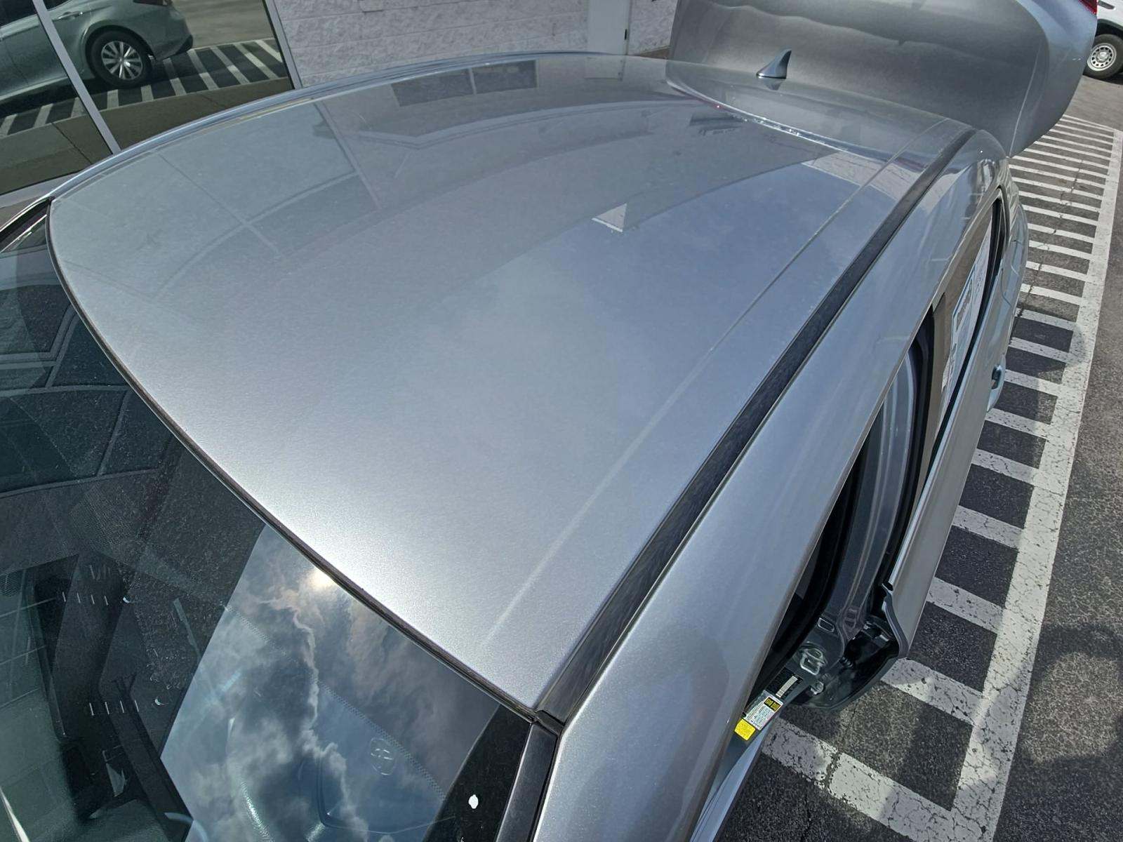 2022 Toyota Camry Hybrid LE FWD