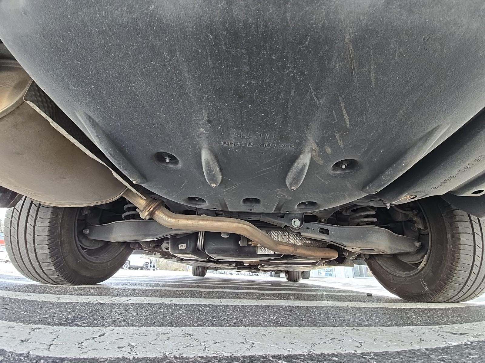 2022 Toyota Camry Hybrid LE FWD