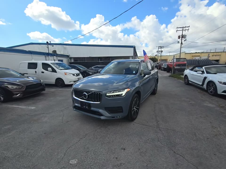 2020 Volvo XC90 T6 Momentum AWD
