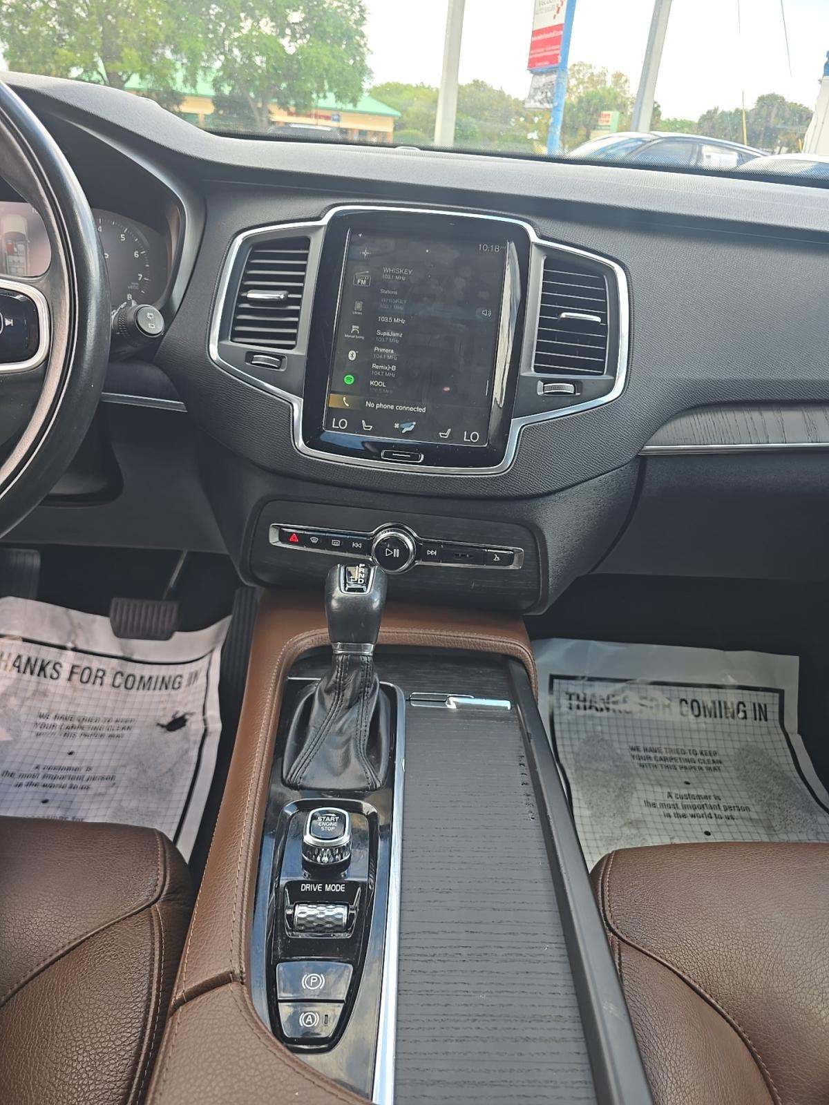 2020 Volvo XC90 T6 Momentum AWD