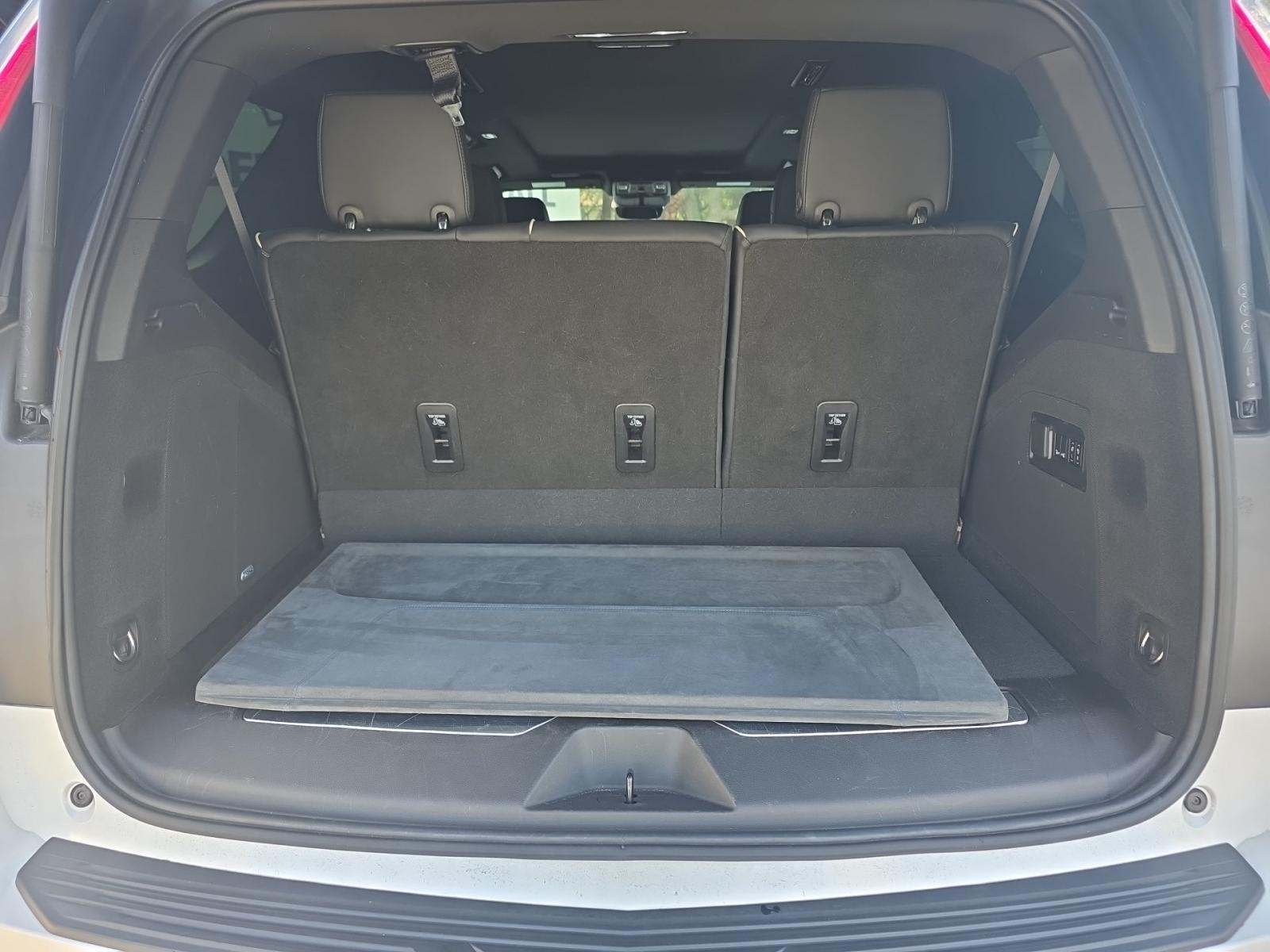 2022 Cadillac Escalade Premium Luxury RWD