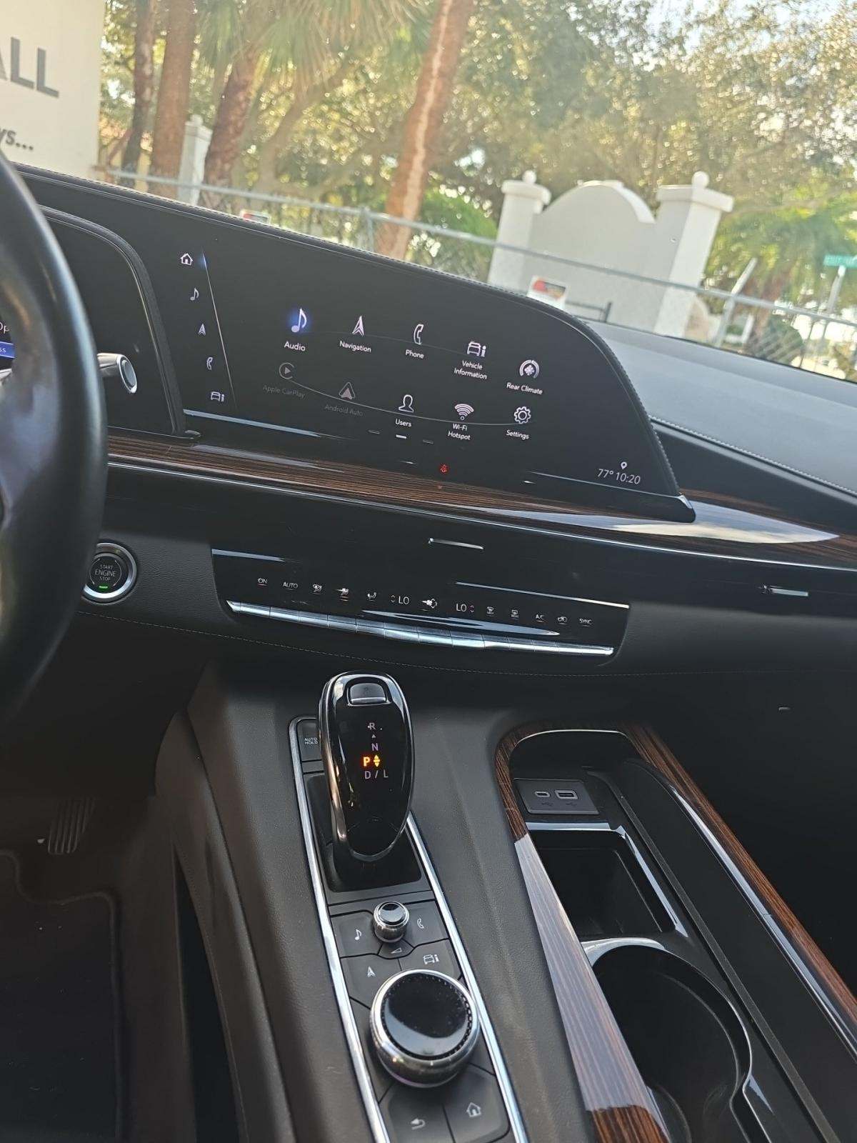 2022 Cadillac Escalade Premium Luxury RWD