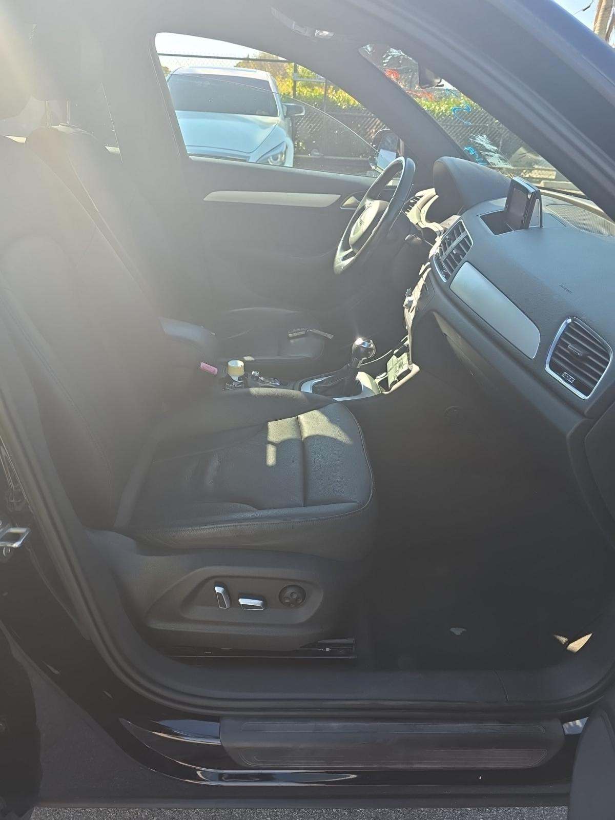 2017 Audi Q3 2.0T Premium FWD