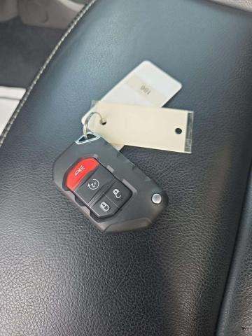 JEEP UNLIMITED 4XE SAHARA - 4