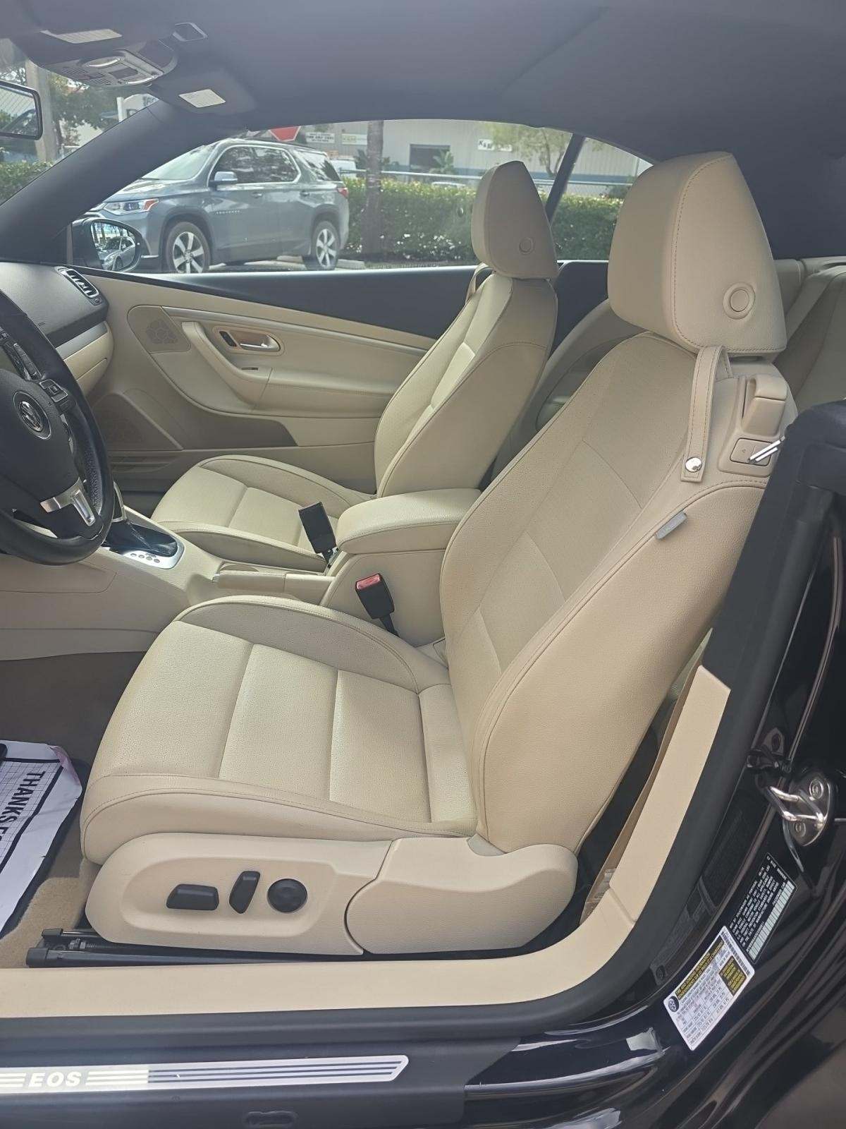 2016 Volkswagen Eos 2.0T Komfort FWD