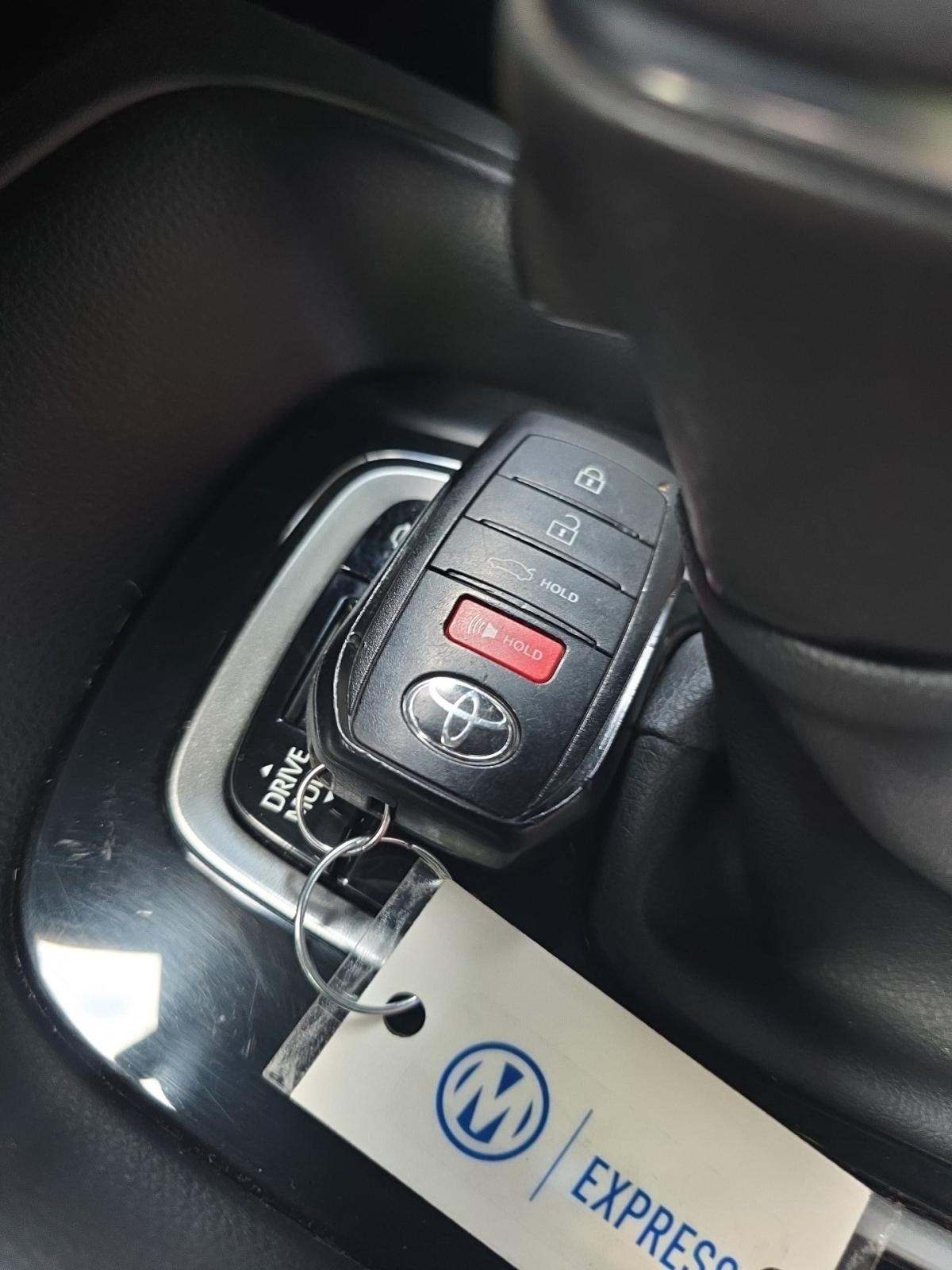 2024 Toyota Corolla SE FWD