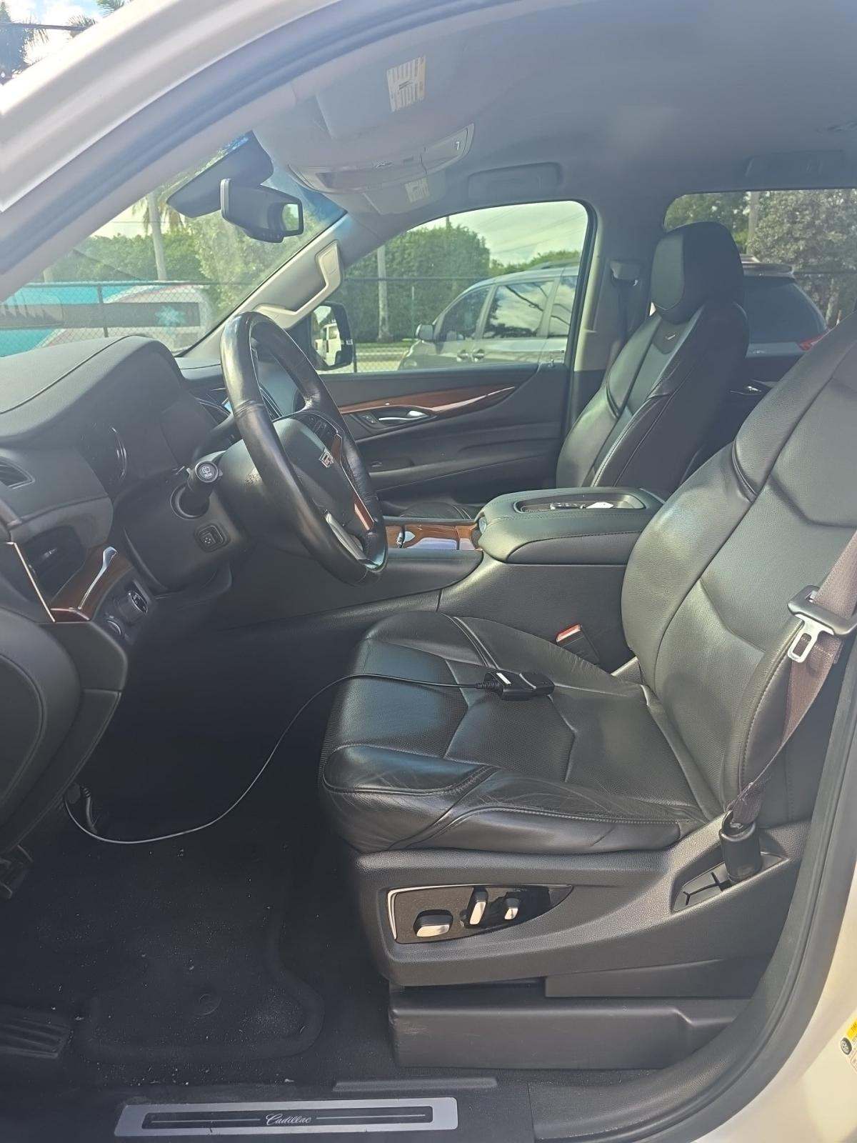 2016 Cadillac Escalade Standard RWD