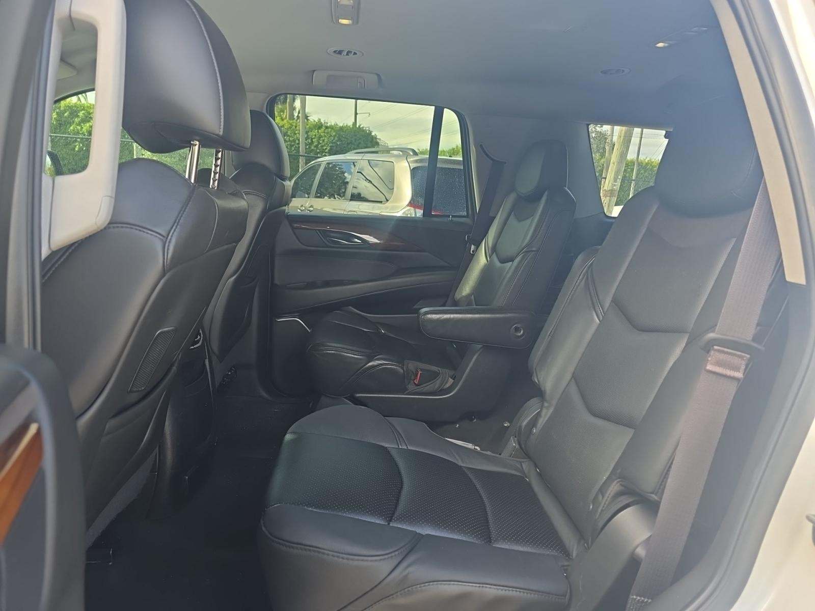 2016 Cadillac Escalade Standard RWD