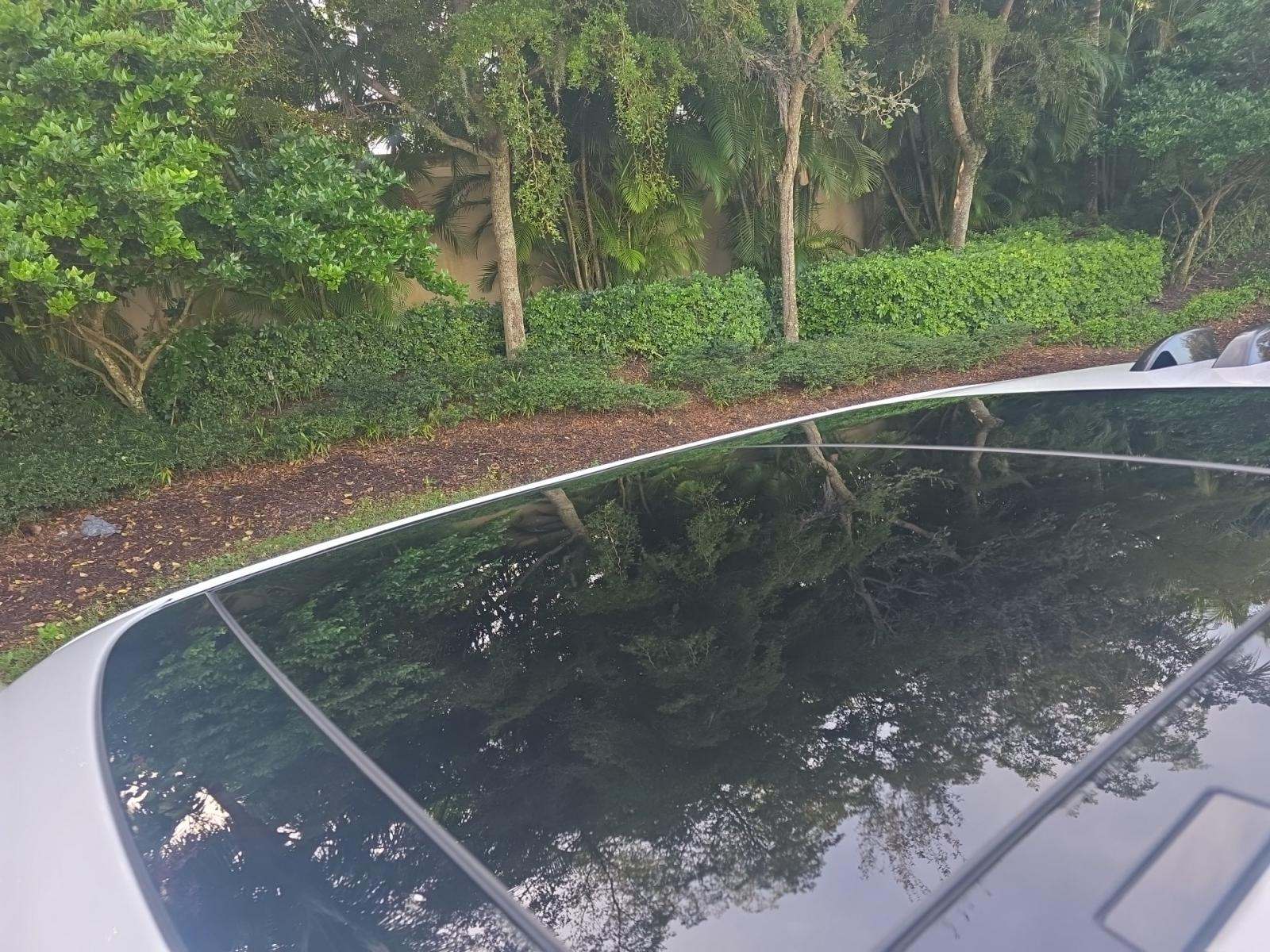 2025 Land Rover Range Rover SE LWB AWD