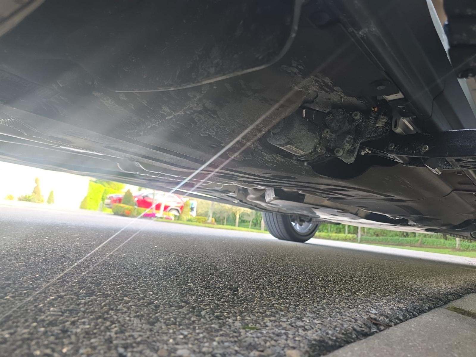 2025 Land Rover Range Rover SE LWB AWD