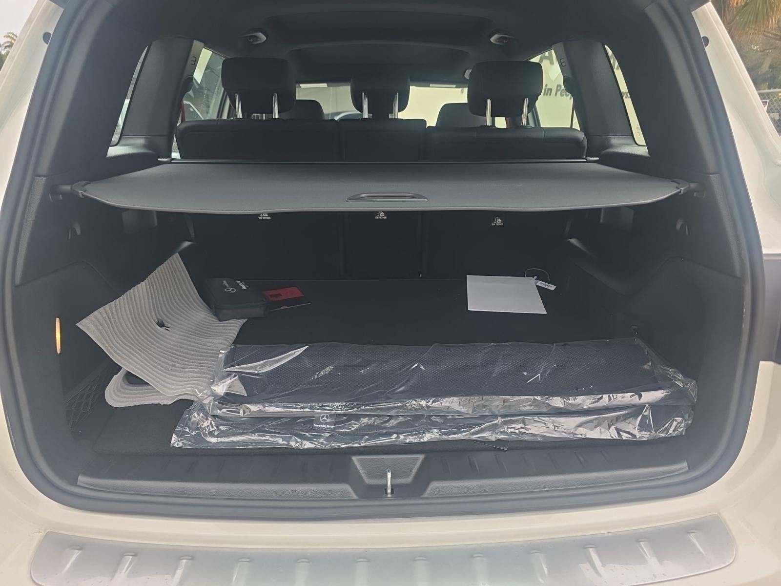 MERCEDES-BENZ GLB-CLASS AMG - 10