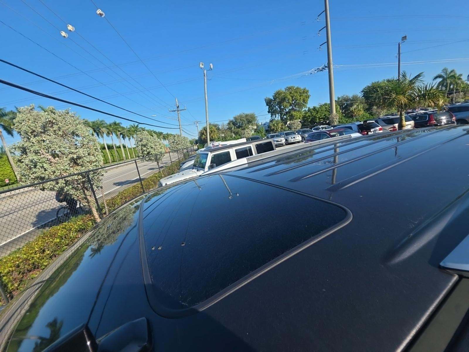 2016 Cadillac Escalade Luxury RWD