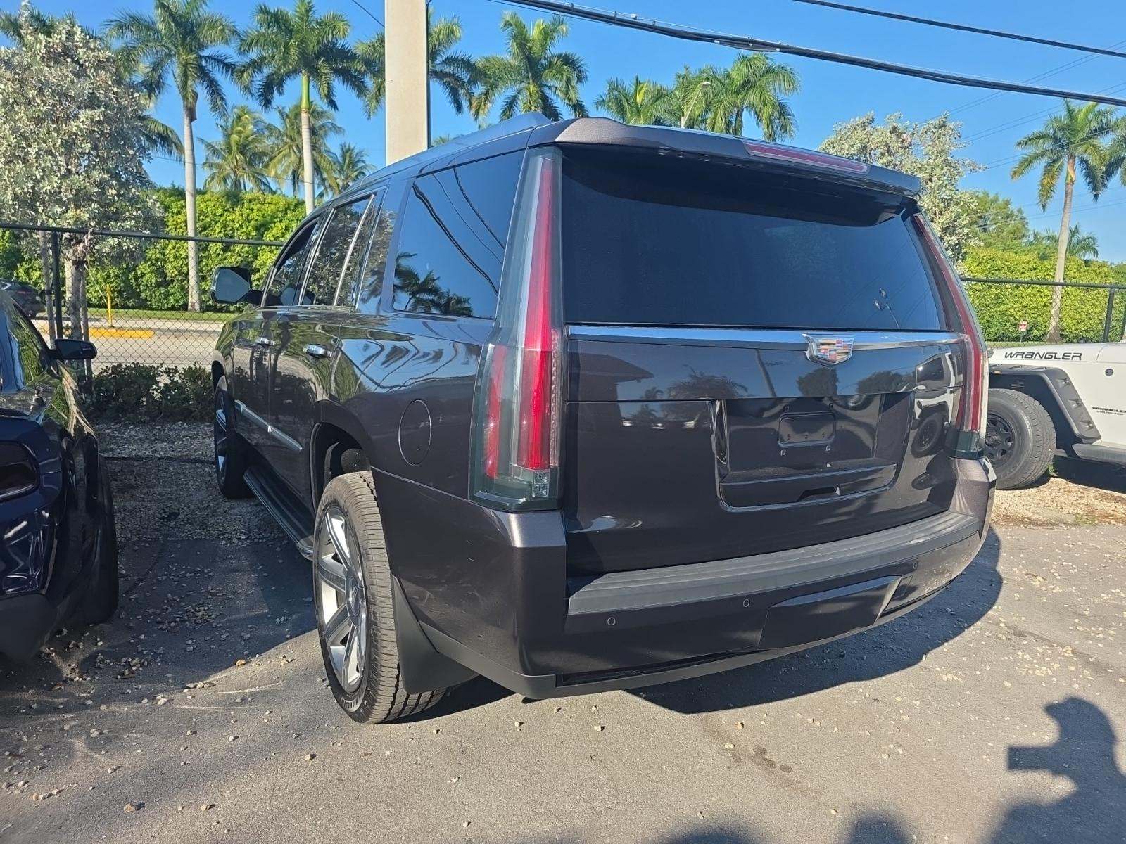 2016 Cadillac Escalade Luxury RWD