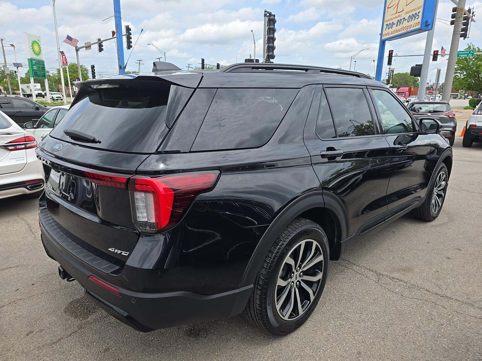 FORD EXPLORER - 3