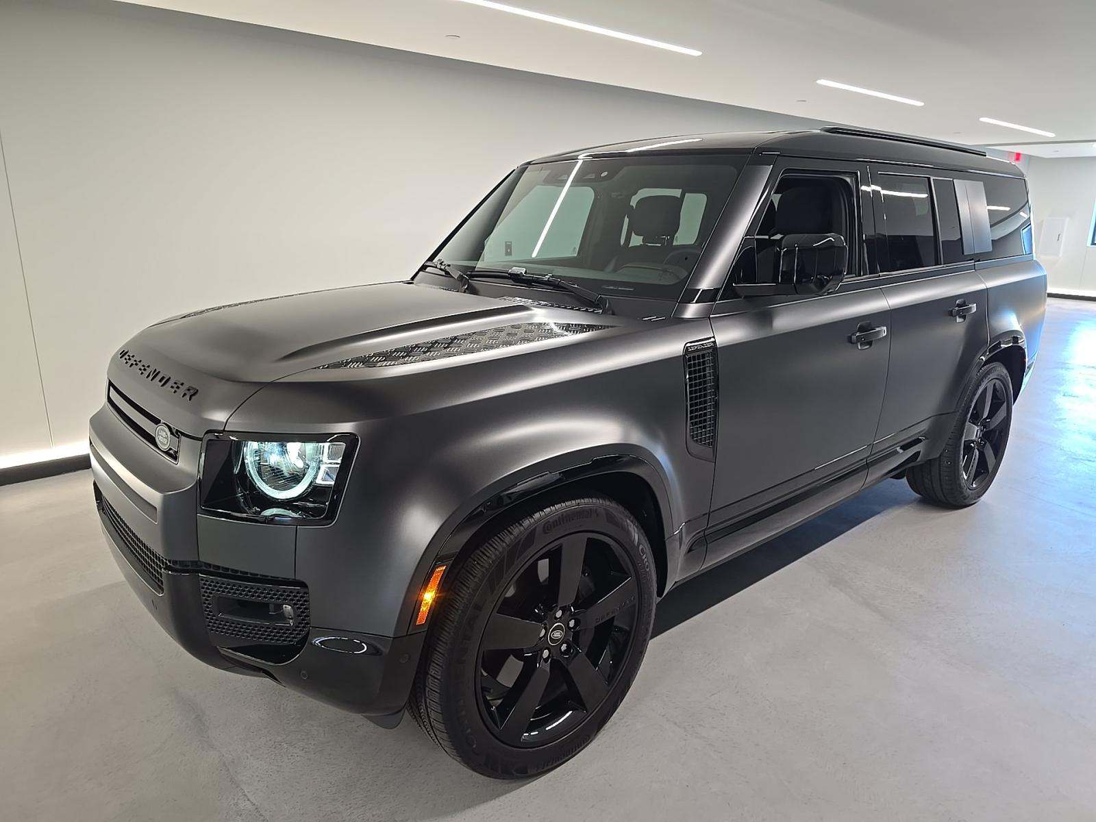 2025 Land Rover Defender 130 X-Dynamic SE AWD