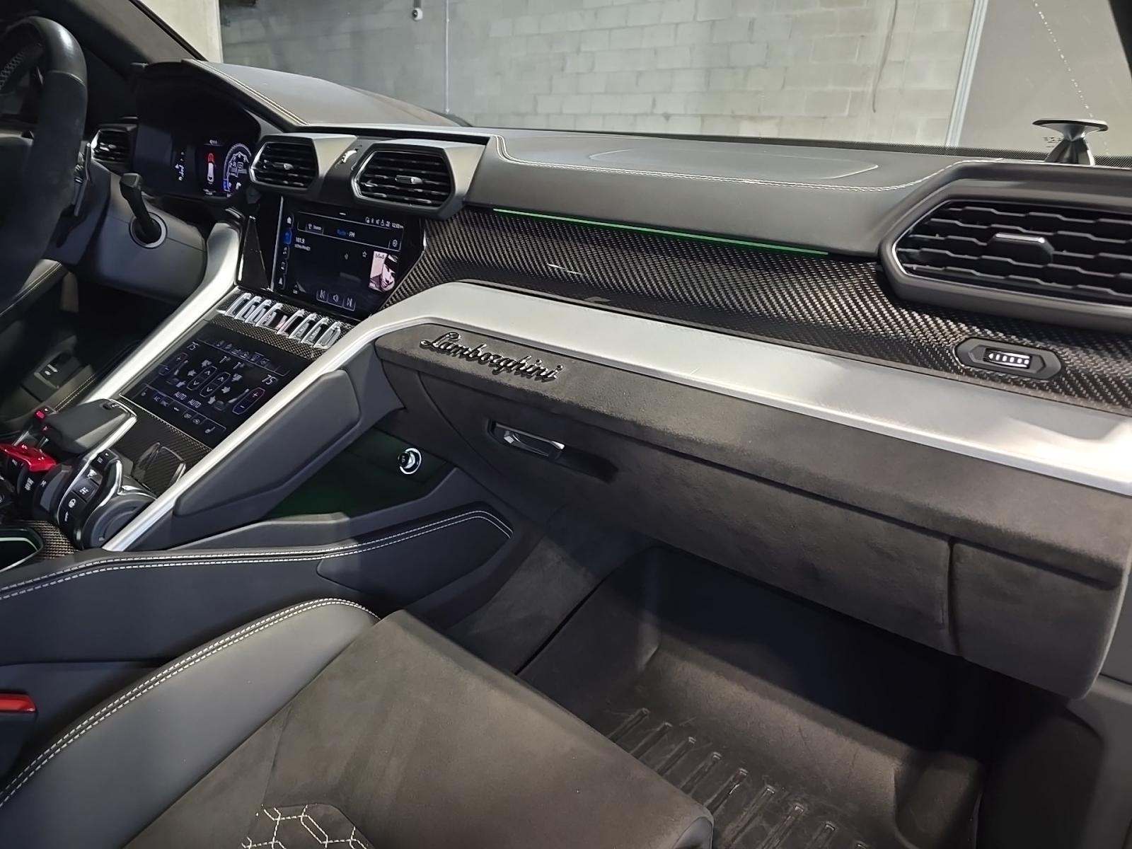 2021 Lamborghini Urus Base AWD