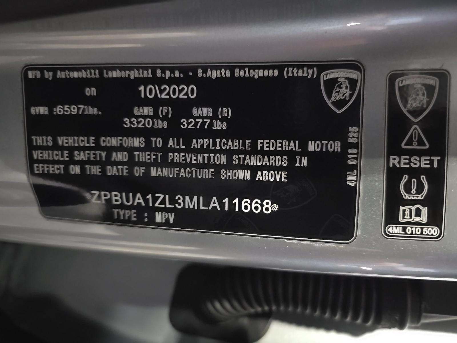 2021 Lamborghini Urus Base AWD