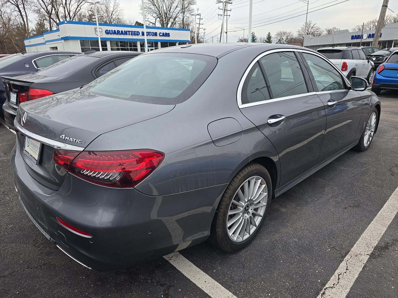 MERCEDES-BENZ E-CLASS - 3