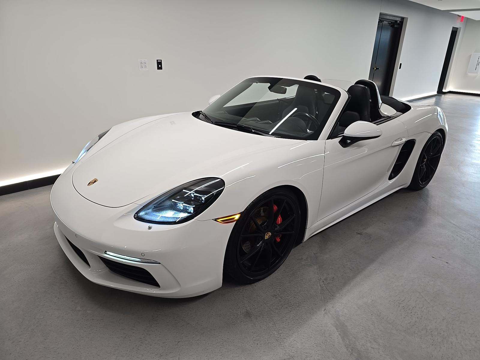 2017 Porsche 718 Boxster S RWD