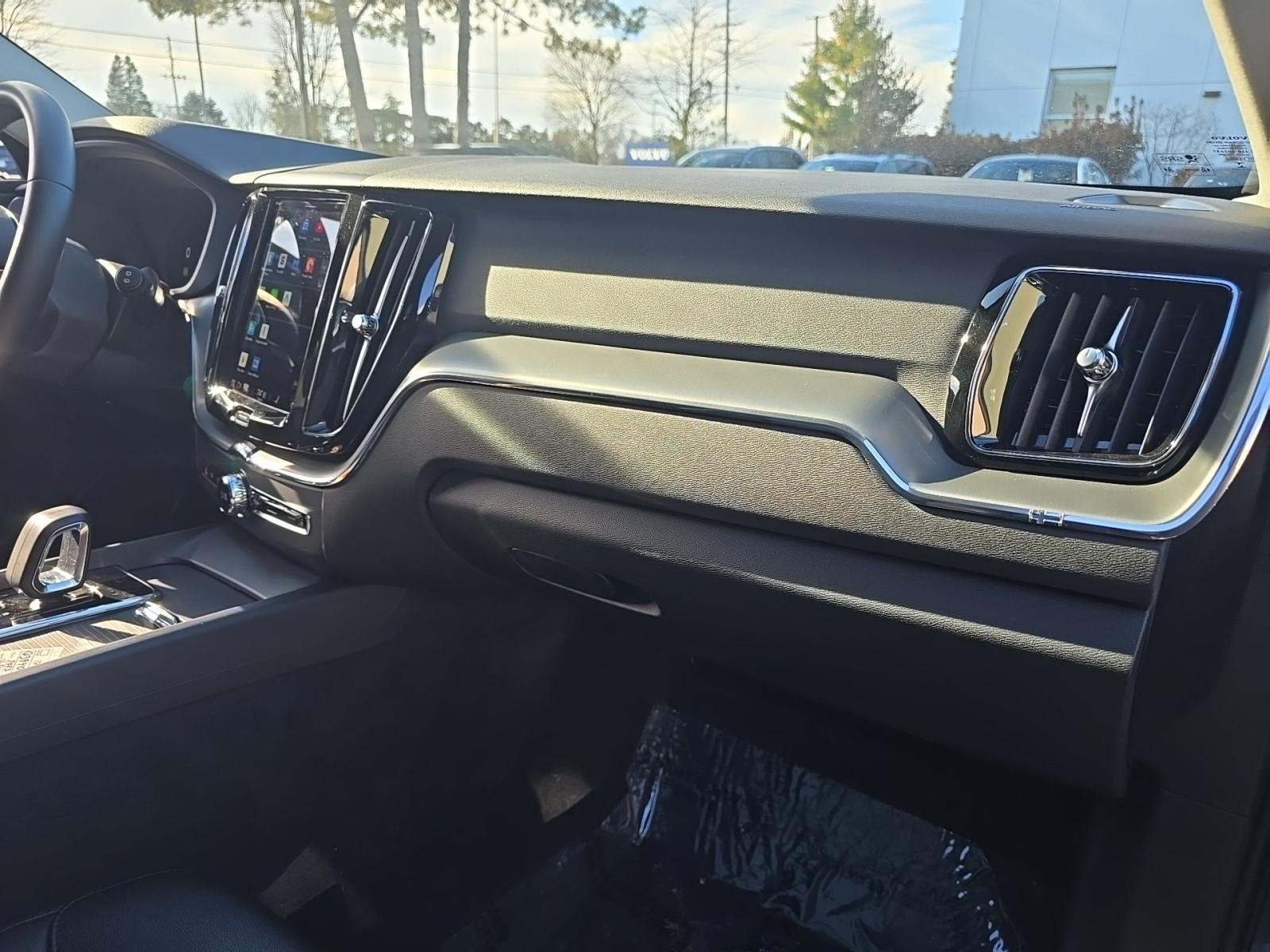 2023 Volvo XC60 B5 Core AWD