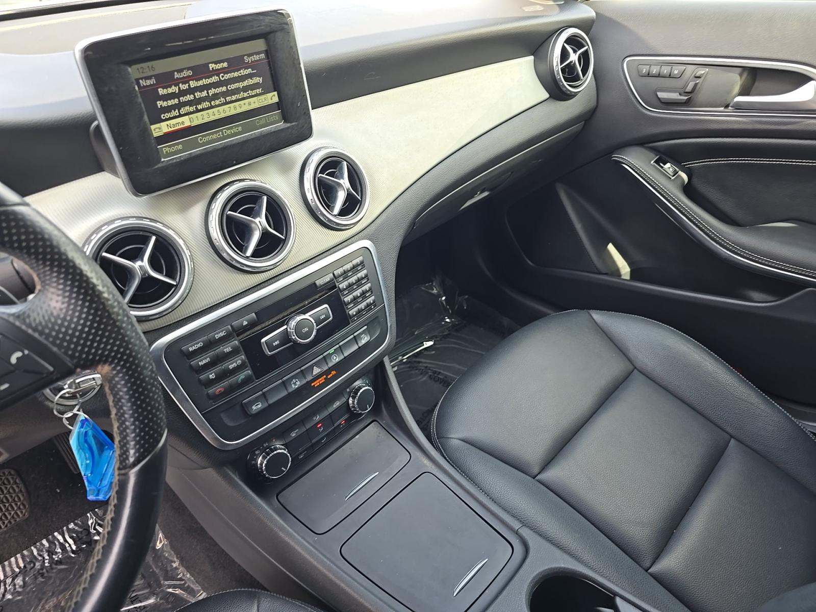 MERCEDES-BENZ GLA-CLASS - 10