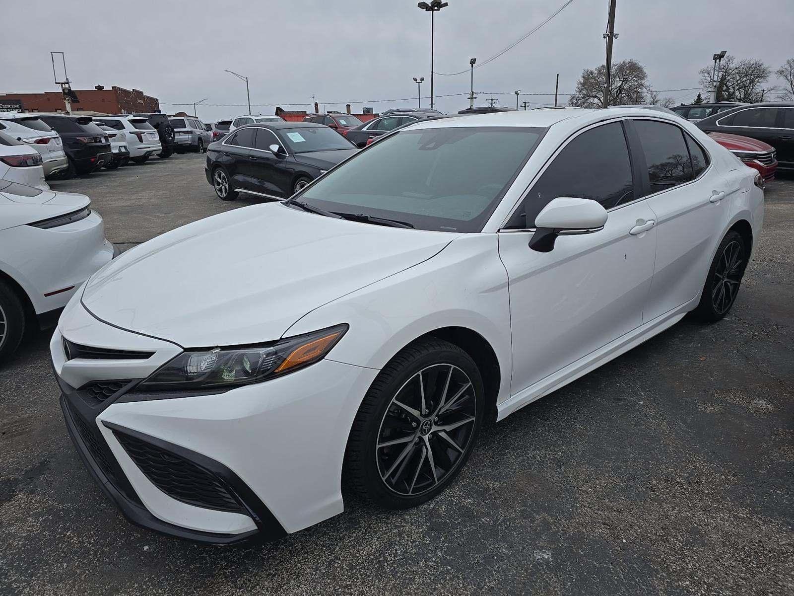 2024 Toyota Camry SE FWD