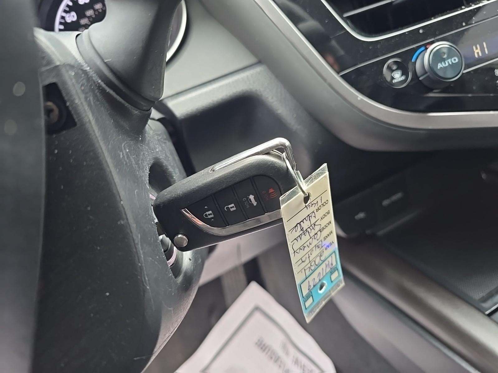 2024 Toyota Camry SE FWD