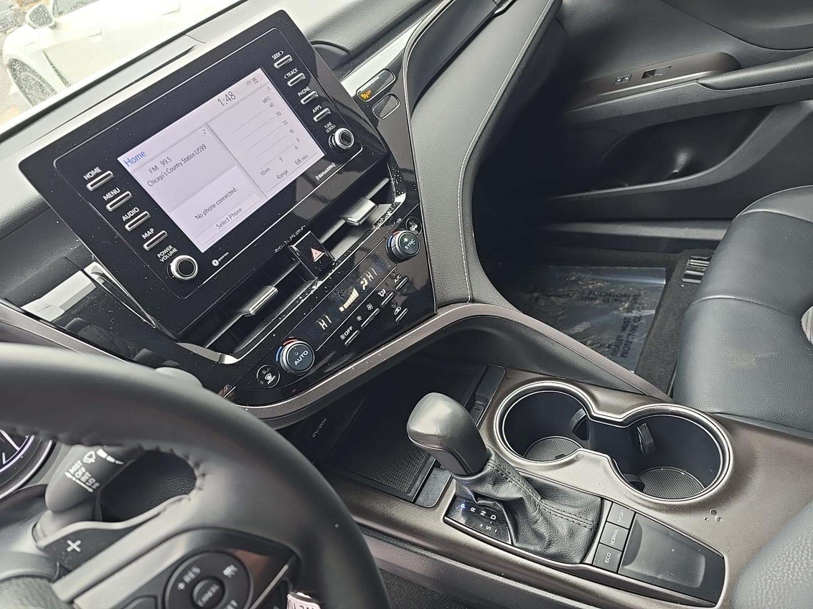 2024 Toyota Camry SE FWD