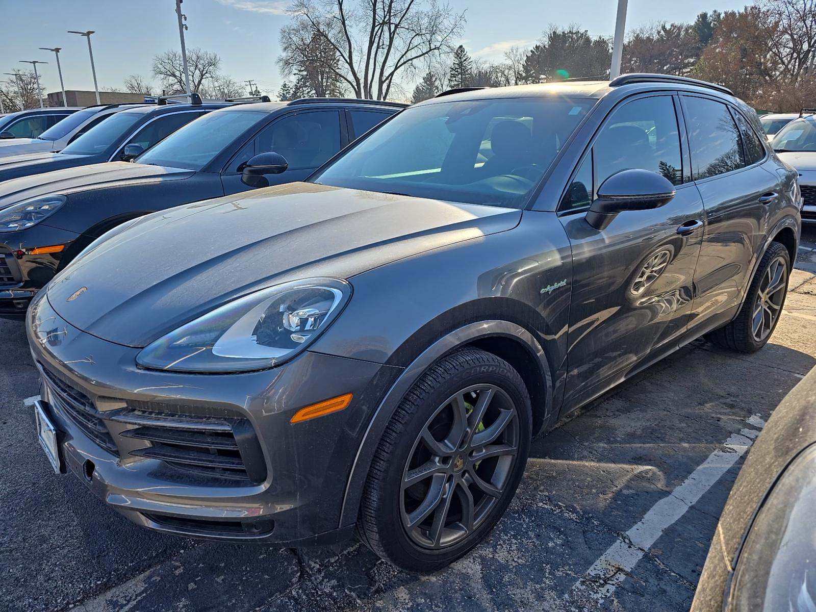 PORSCHE CAYENNE - 1