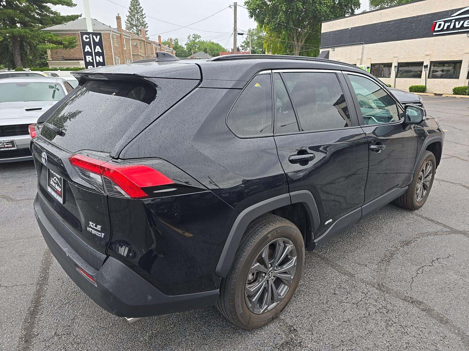 2023 Toyota RAV4 Hybrid XLE Premium AWD
