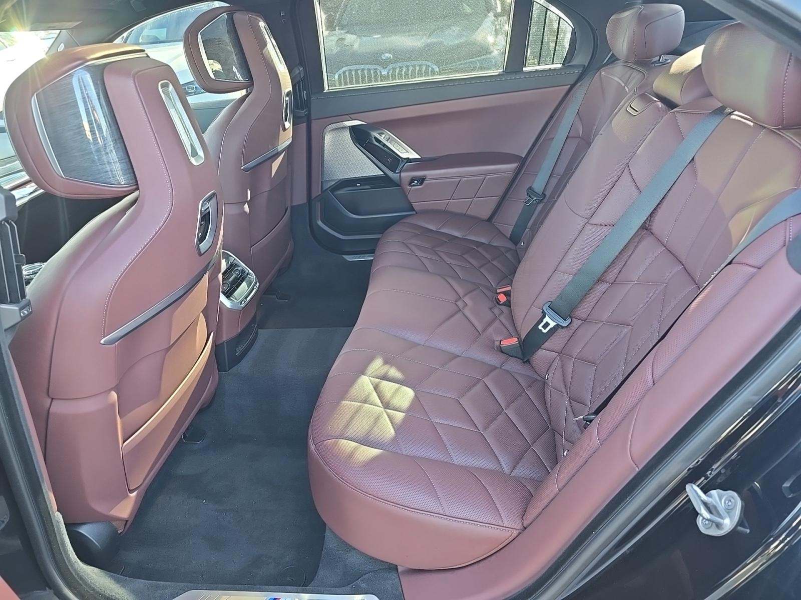 2023 BMW 7 Series 760i xDrive AWD